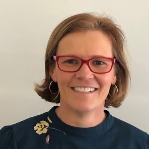 Lisa Assistant Director